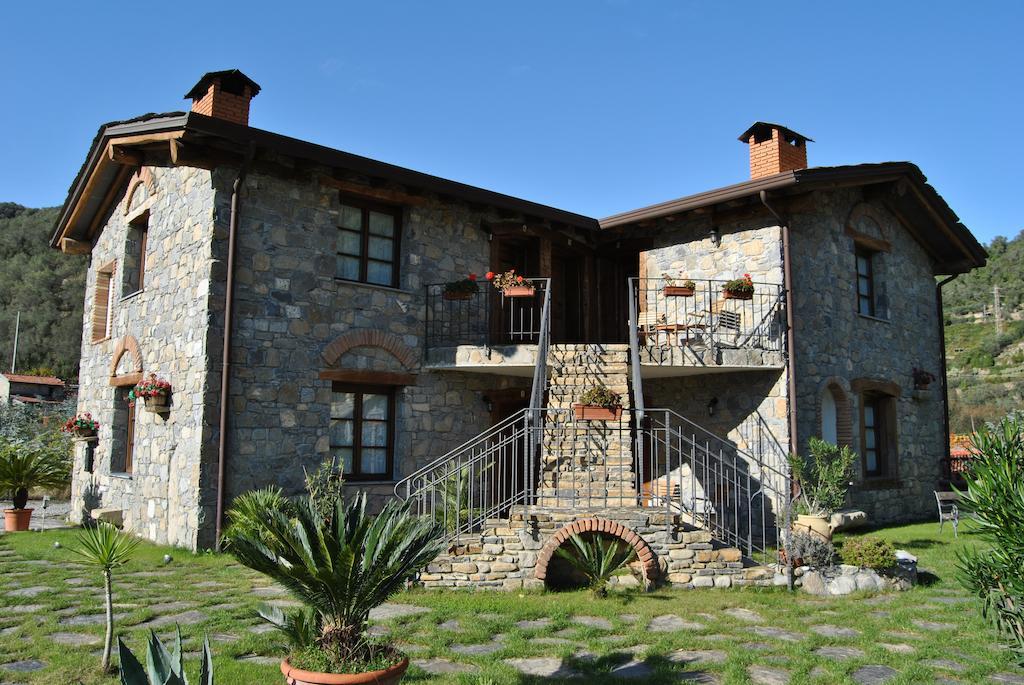 Le Macine Del Confluente Acomodação com café da manhã Badalucco Exterior foto